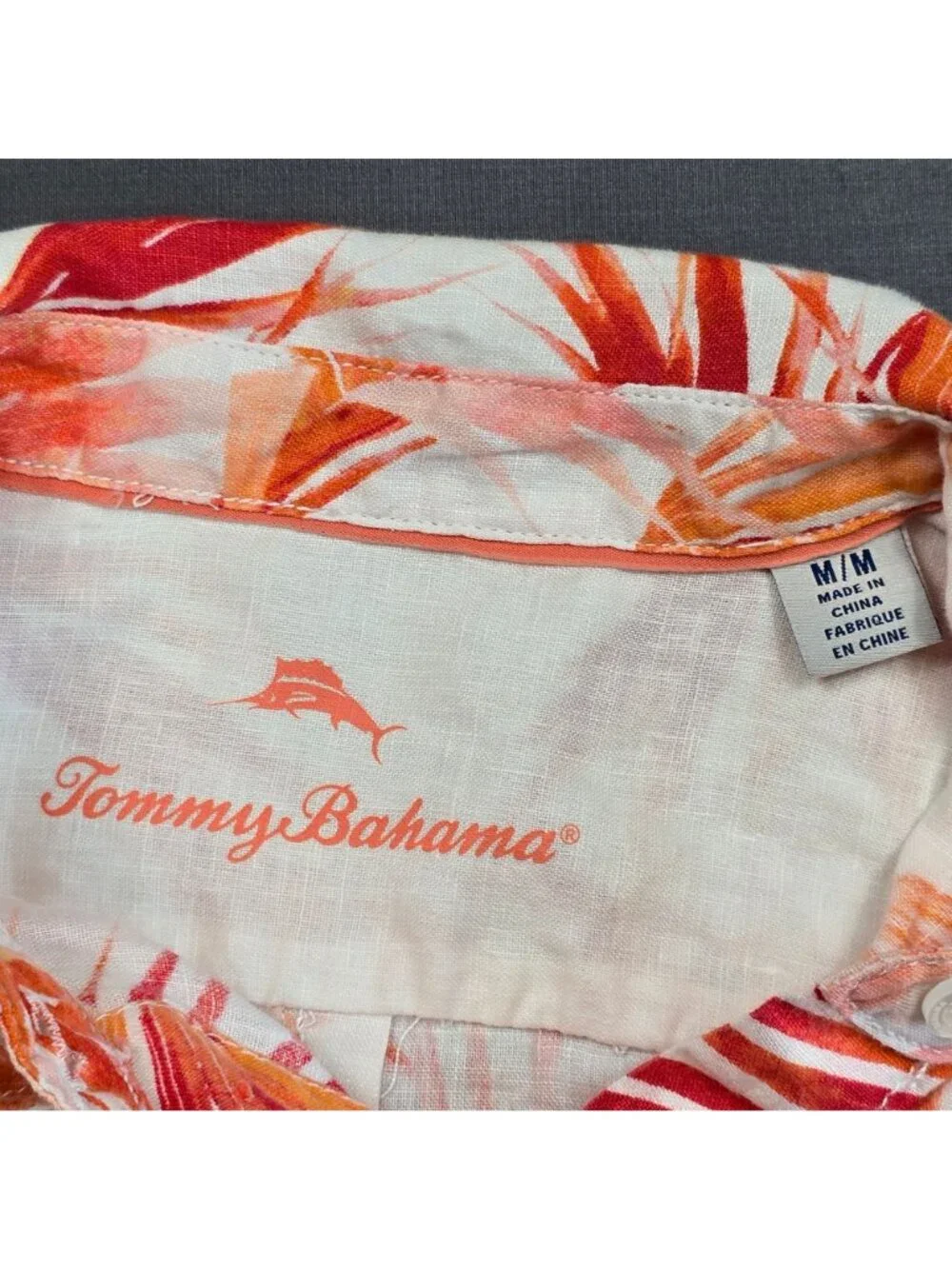 Tommy Bahama Womens Medium Button-Up Shirt White Tropical Palm Print 100% Linen - Picture 2 of 4